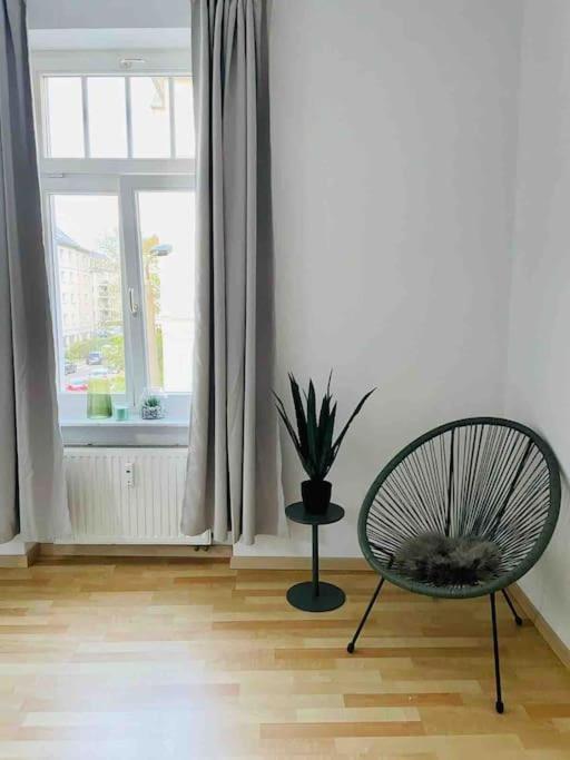 Ein Gemuetlicher Platz Im Gruenderzeitviertel ケムニッツ エクステリア 写真