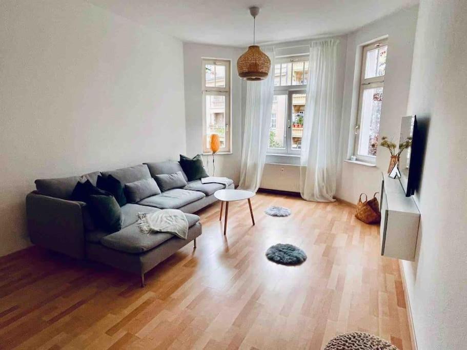 Ein Gemuetlicher Platz Im Gruenderzeitviertel ケムニッツ エクステリア 写真